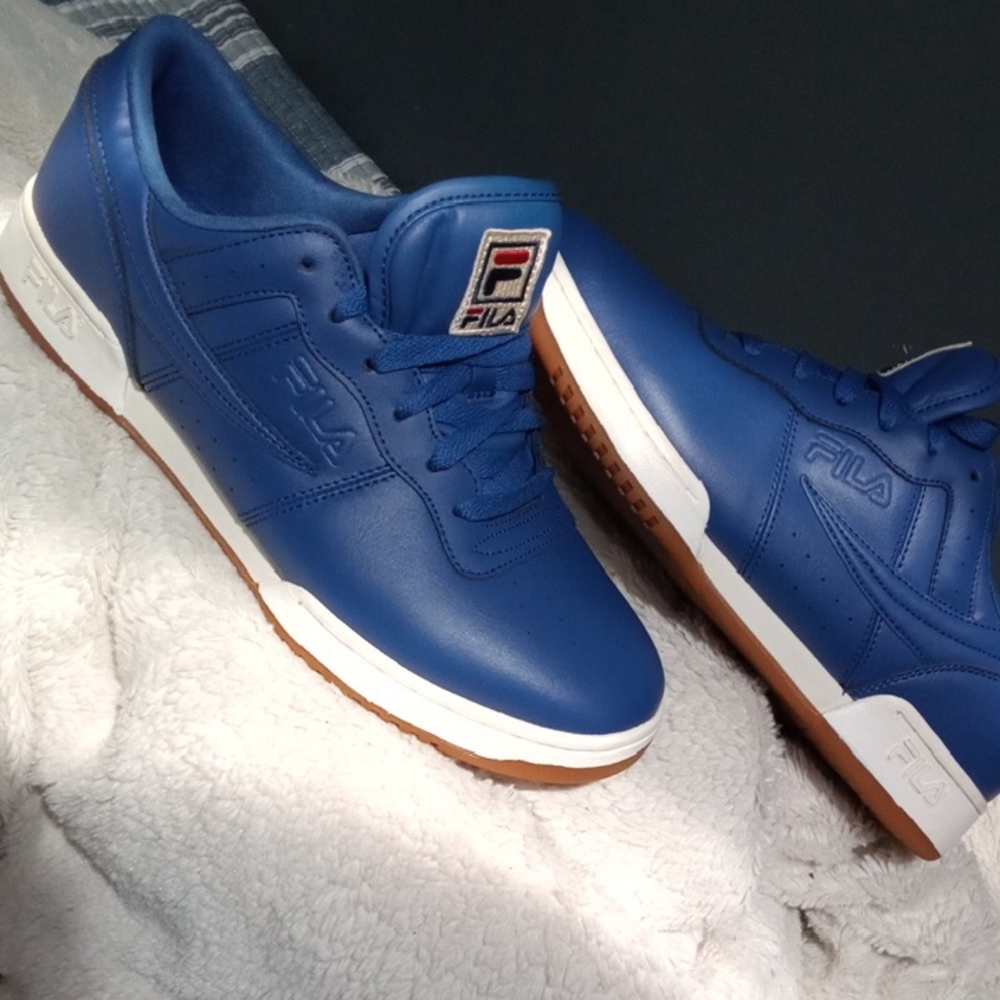 Fila Blue and White Retro Sneakers